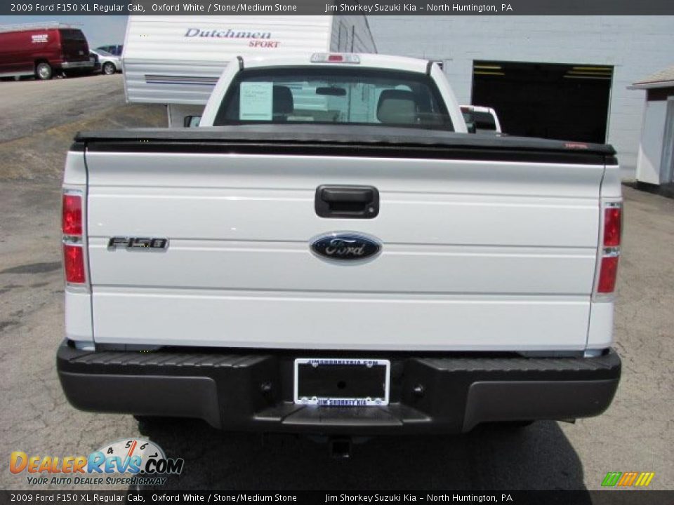 2009 Ford F150 XL Regular Cab Oxford White / Stone/Medium Stone Photo #3