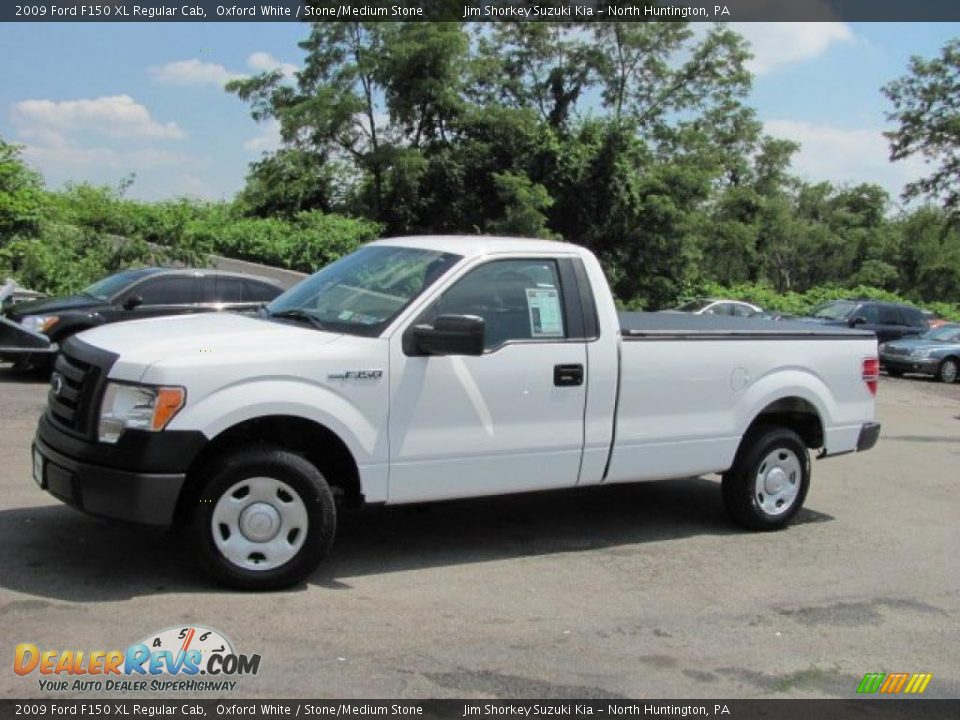 2009 Ford F150 XL Regular Cab Oxford White / Stone/Medium Stone Photo #4