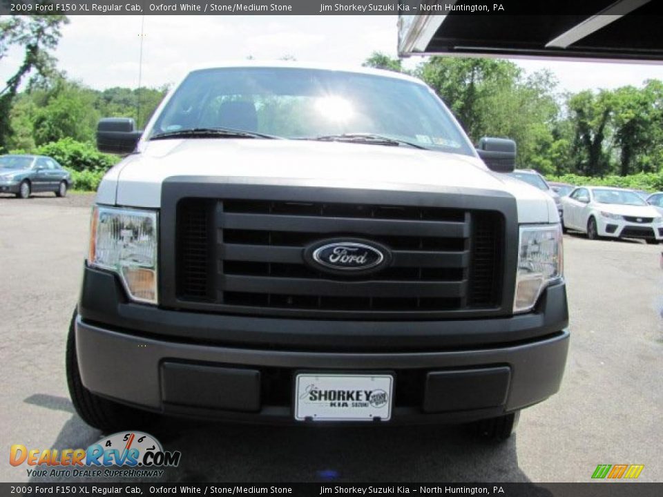 2009 Ford F150 XL Regular Cab Oxford White / Stone/Medium Stone Photo #5