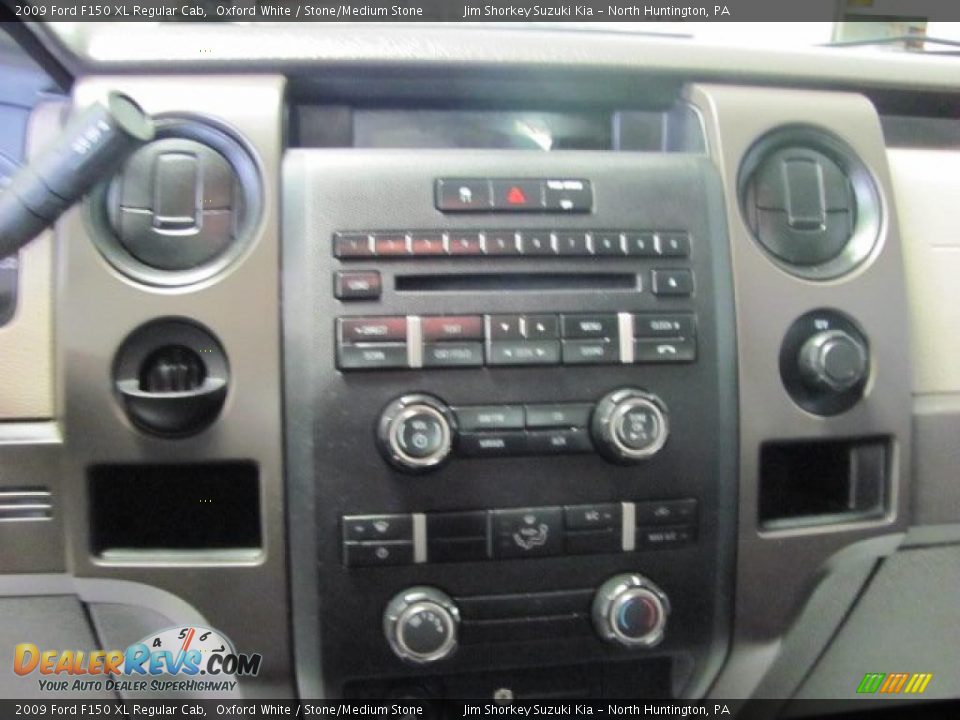 2009 Ford F150 XL Regular Cab Oxford White / Stone/Medium Stone Photo #9