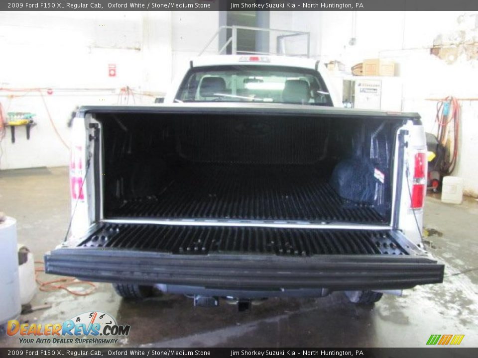 2009 Ford F150 XL Regular Cab Oxford White / Stone/Medium Stone Photo #12