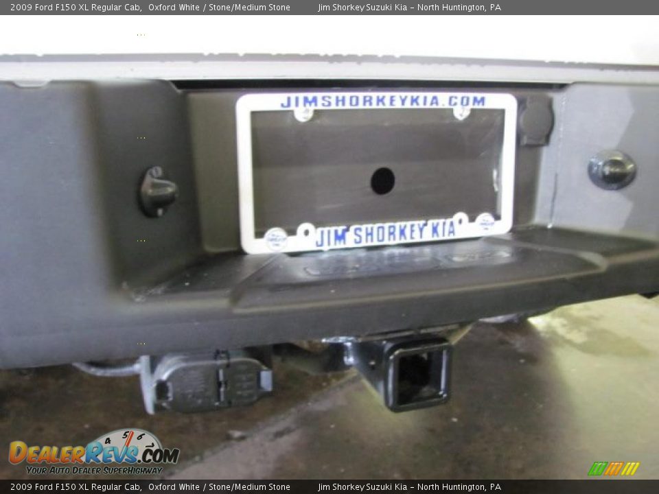 2009 Ford F150 XL Regular Cab Oxford White / Stone/Medium Stone Photo #13