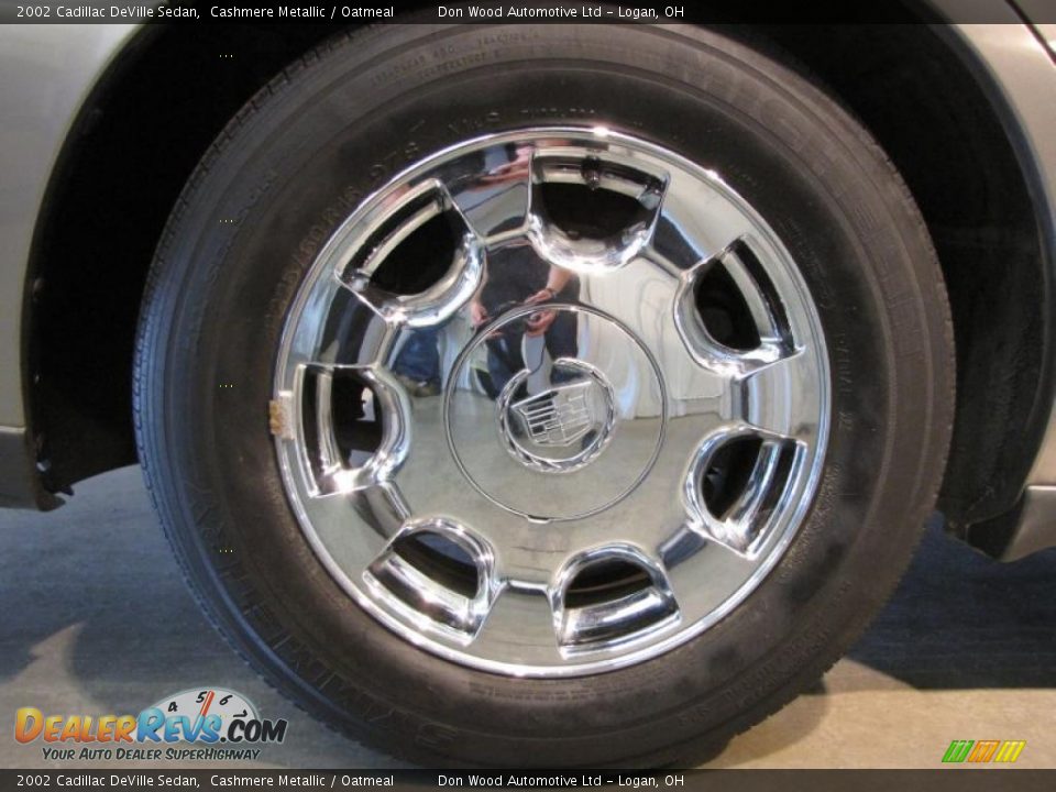 2002 Cadillac DeVille Sedan Cashmere Metallic / Oatmeal Photo #8