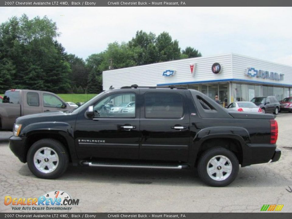 2007 Chevrolet Avalanche LTZ 4WD Black / Ebony Photo #2