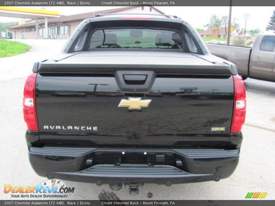 2007 Chevrolet Avalanche LTZ 4WD Black / Ebony Photo #3