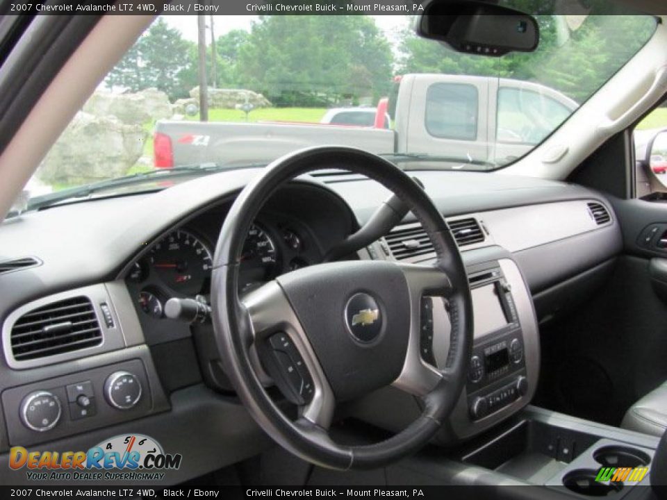 2007 Chevrolet Avalanche LTZ 4WD Black / Ebony Photo #9