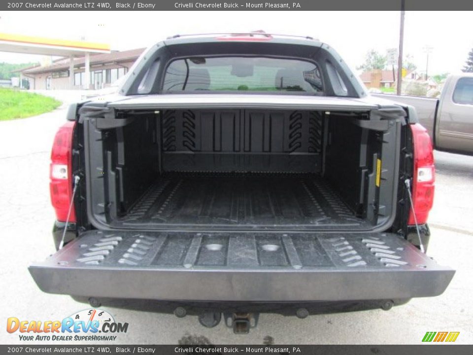 2007 Chevrolet Avalanche LTZ 4WD Black / Ebony Photo #12