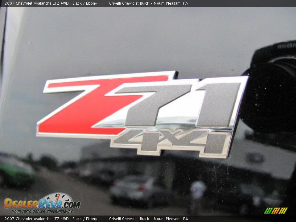 2007 Chevrolet Avalanche LTZ 4WD Black / Ebony Photo #16