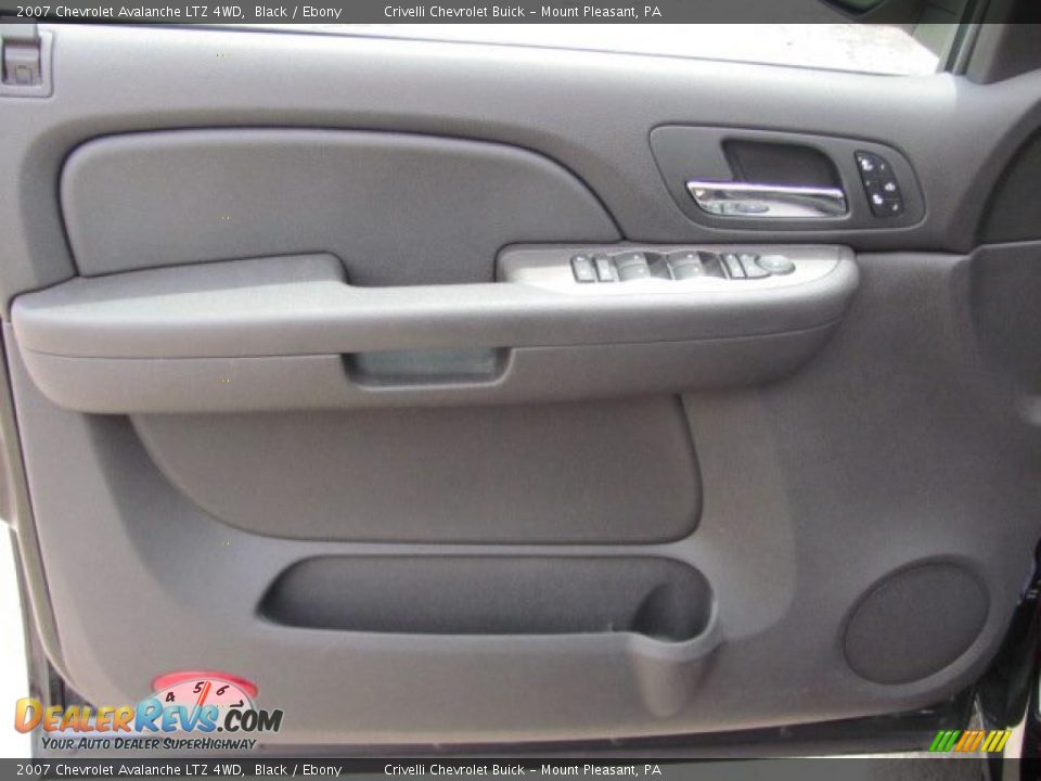 2007 Chevrolet Avalanche LTZ 4WD Black / Ebony Photo #18