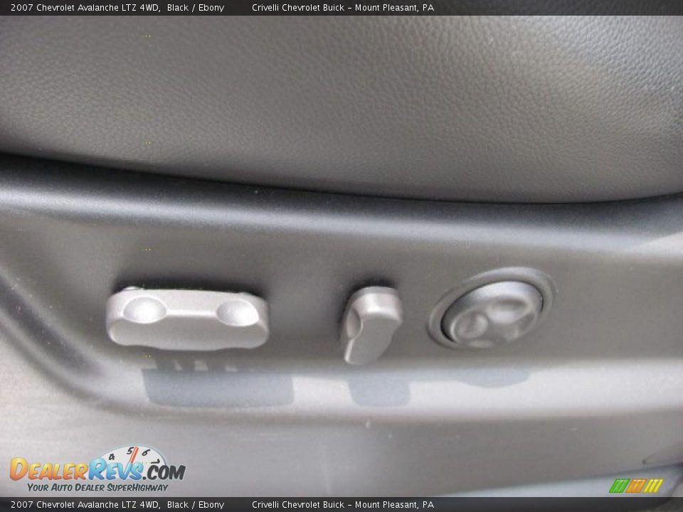 2007 Chevrolet Avalanche LTZ 4WD Black / Ebony Photo #19