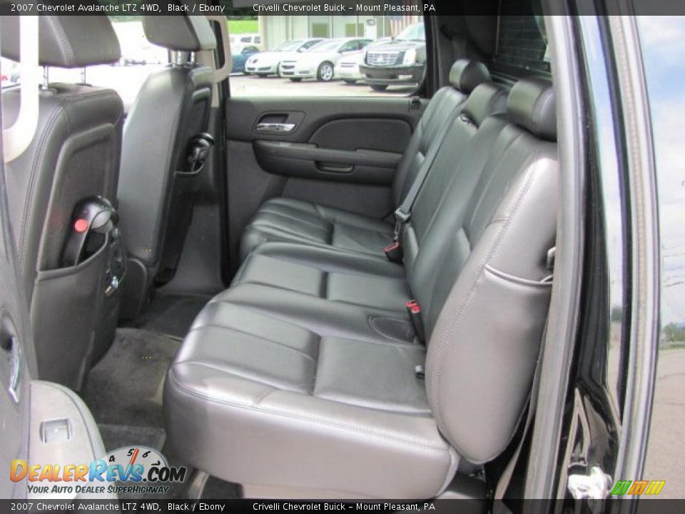 2007 Chevrolet Avalanche LTZ 4WD Black / Ebony Photo #27