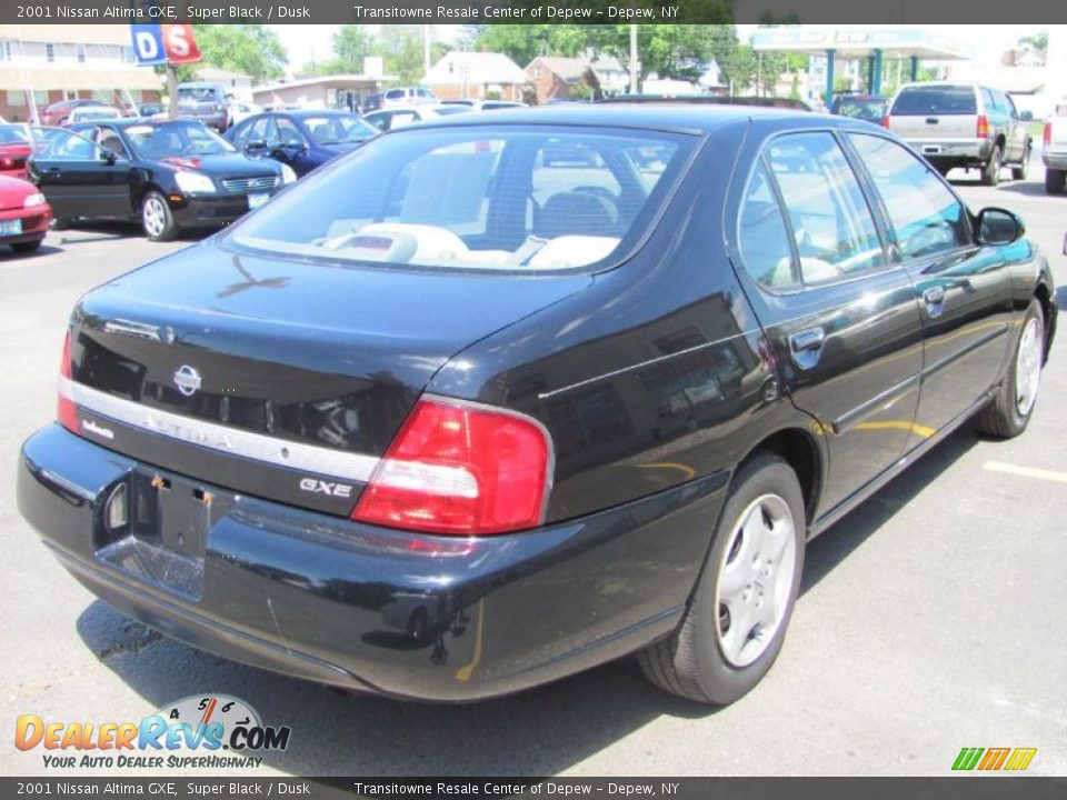2001 Nissan Altima GXE Super Black / Dusk Photo #2