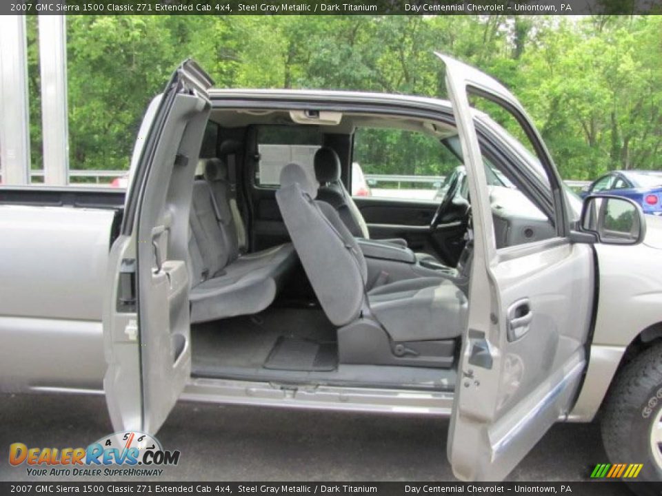 2007 GMC Sierra 1500 Classic Z71 Extended Cab 4x4 Steel Gray Metallic / Dark Titanium Photo #8