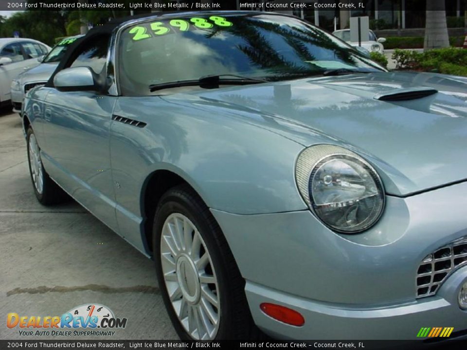 2004 Ford Thunderbird Deluxe Roadster Light Ice Blue Metallic / Black Ink Photo #2