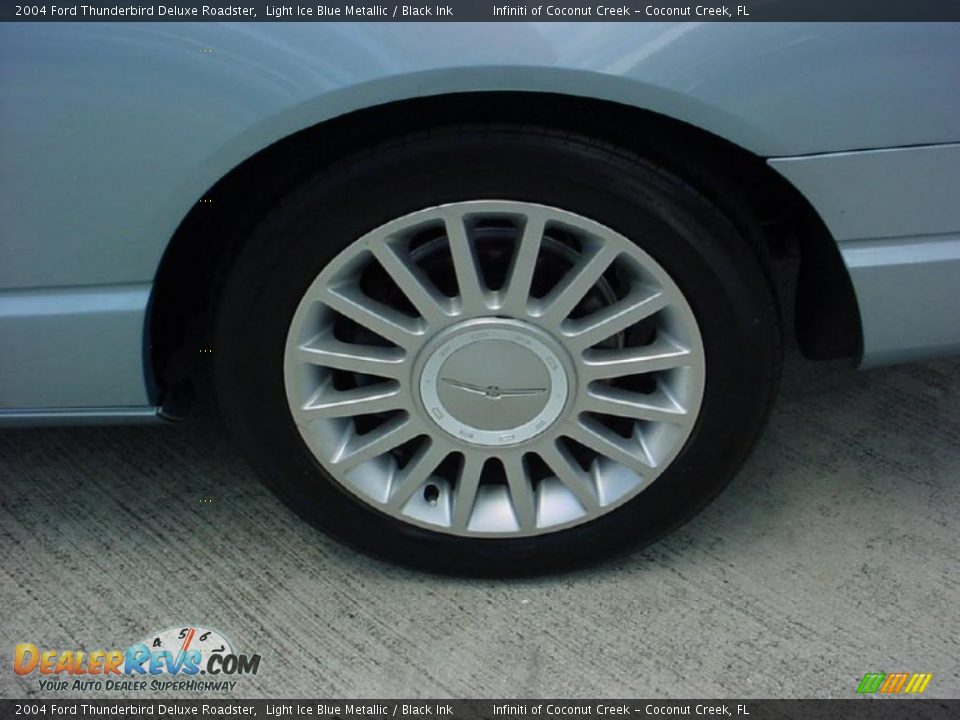 2004 Ford Thunderbird Deluxe Roadster Light Ice Blue Metallic / Black Ink Photo #11
