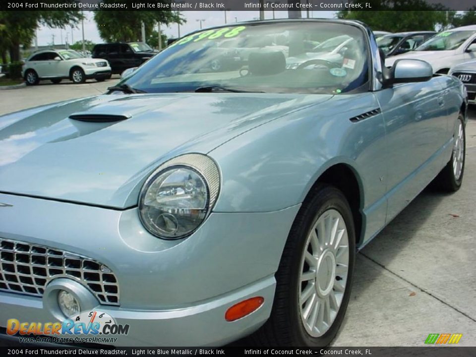 2004 Ford Thunderbird Deluxe Roadster Light Ice Blue Metallic / Black Ink Photo #13