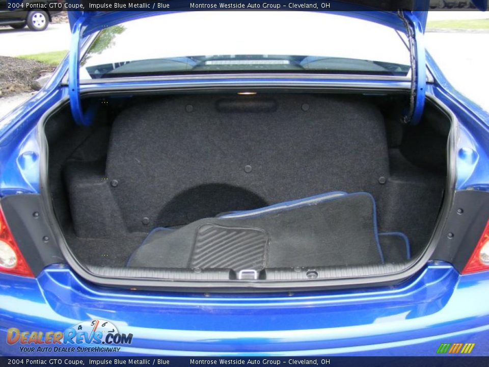 2004 Pontiac GTO Coupe Impulse Blue Metallic / Blue Photo #26