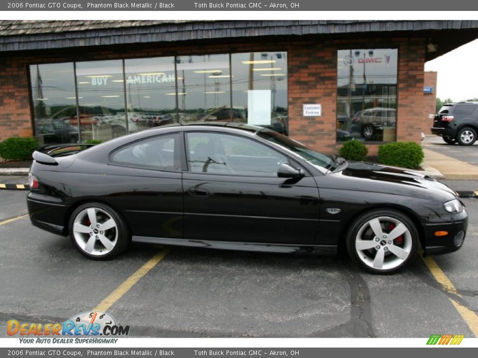 2006 Pontiac GTO Coupe Phantom Black Metallic / Black Photo #2