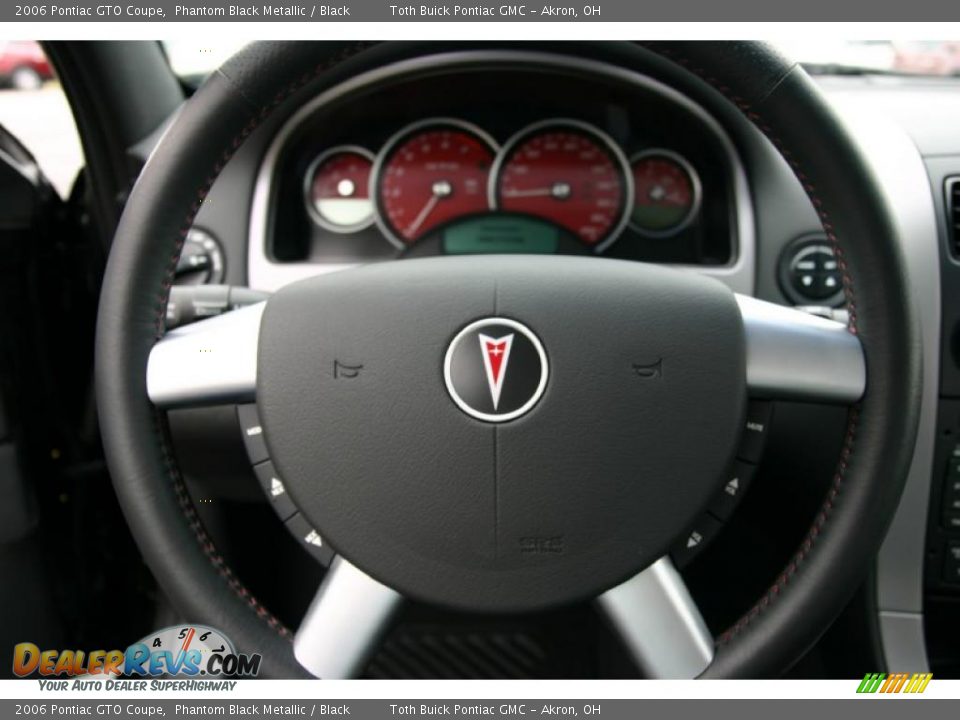 2006 Pontiac GTO Coupe Phantom Black Metallic / Black Photo #10