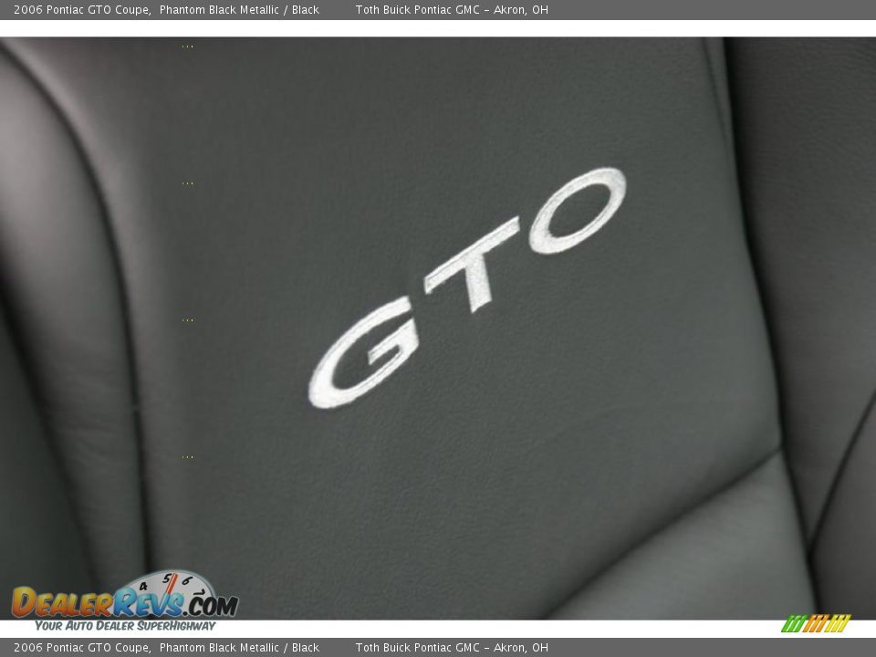 2006 Pontiac GTO Coupe Phantom Black Metallic / Black Photo #17