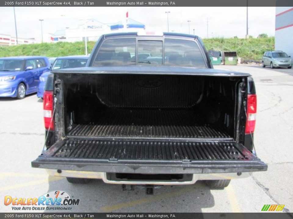 2005 Ford F150 XLT SuperCrew 4x4 Black / Tan Photo #6