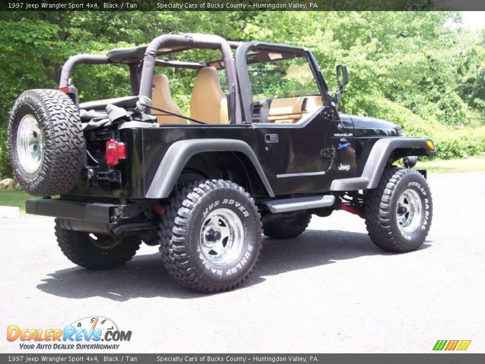 1997 Jeep Wrangler Sport 4x4 Black / Tan Photo #30