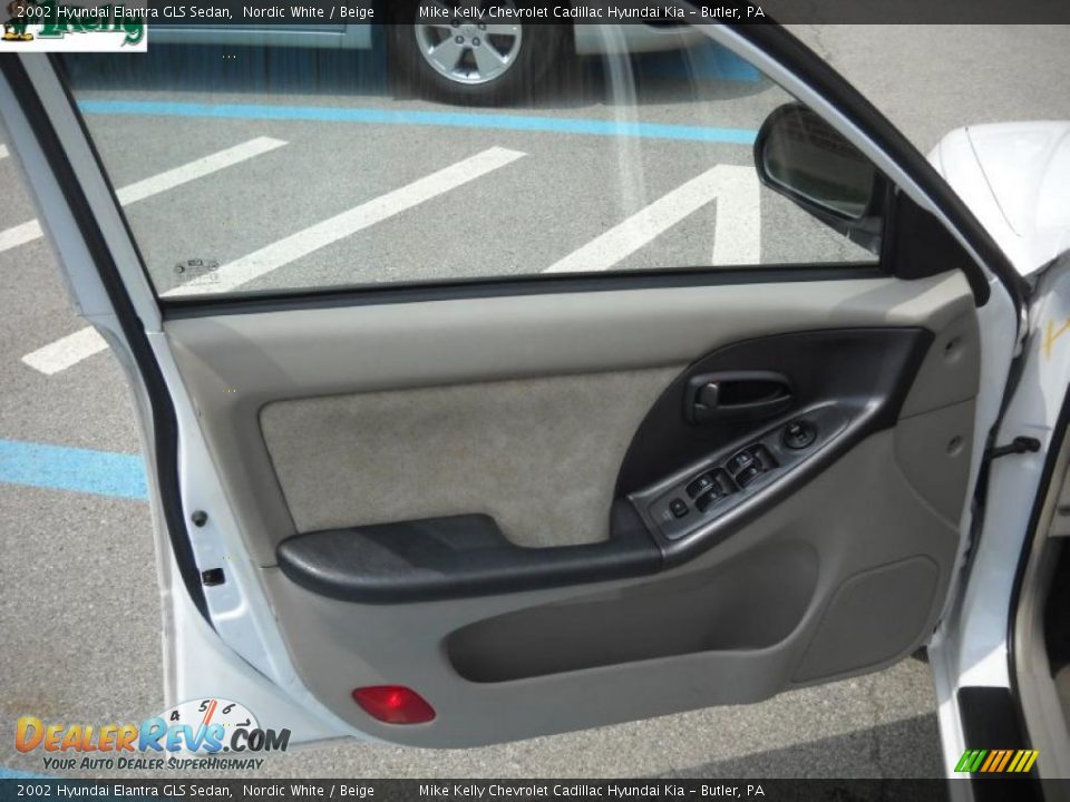 2002 Hyundai Elantra GLS Sedan Nordic White / Beige Photo #7