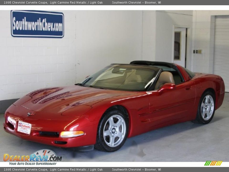 1998 Chevrolet Corvette Coupe Light Carmine Red Metallic / Light Oak Photo #2