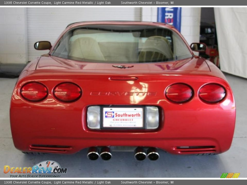 1998 Chevrolet Corvette Coupe Light Carmine Red Metallic / Light Oak Photo #4