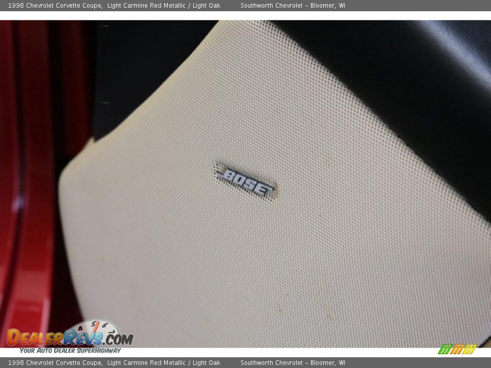 1998 Chevrolet Corvette Coupe Light Carmine Red Metallic / Light Oak Photo #12
