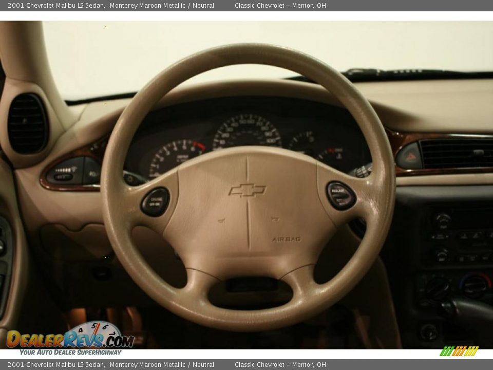 2001 Chevrolet Malibu LS Sedan Monterey Maroon Metallic / Neutral Photo #10