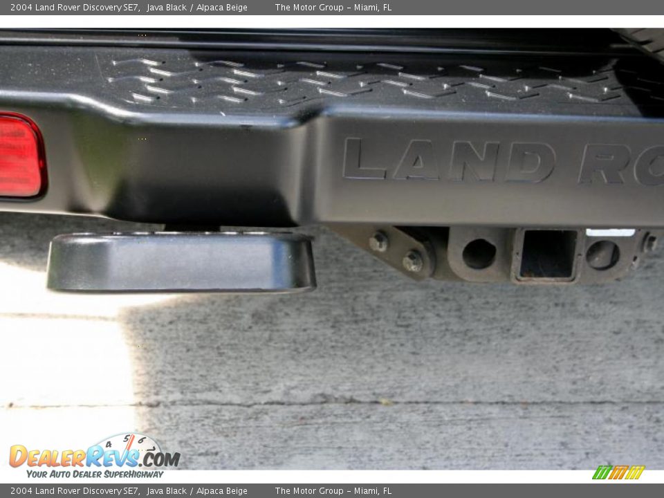 2004 Land Rover Discovery SE7 Java Black / Alpaca Beige Photo #24