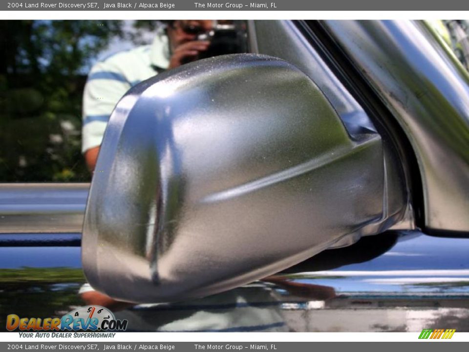 2004 Land Rover Discovery SE7 Java Black / Alpaca Beige Photo #27