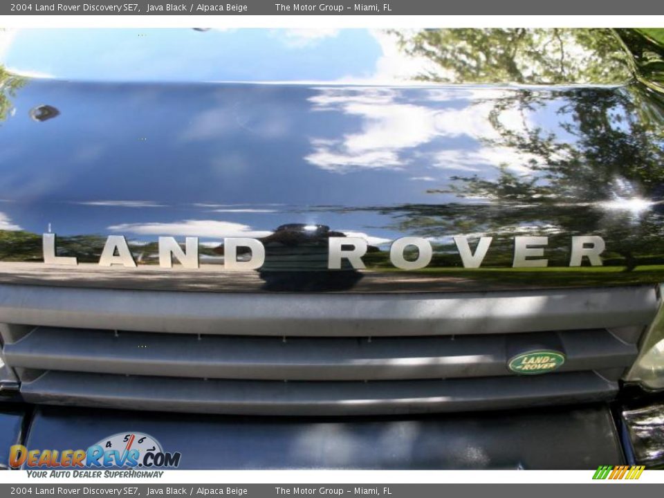 2004 Land Rover Discovery SE7 Java Black / Alpaca Beige Photo #34