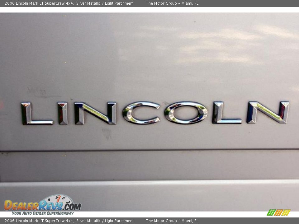 2006 Lincoln Mark LT SuperCrew 4x4 Silver Metallic / Light Parchment Photo #34