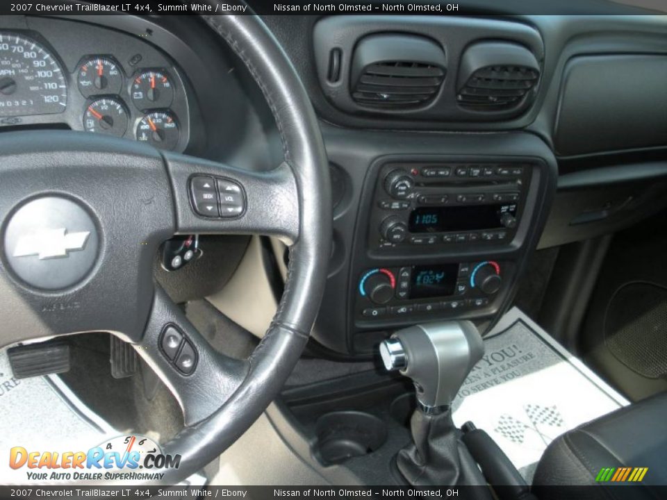 2007 Chevrolet TrailBlazer LT 4x4 Summit White / Ebony Photo #15