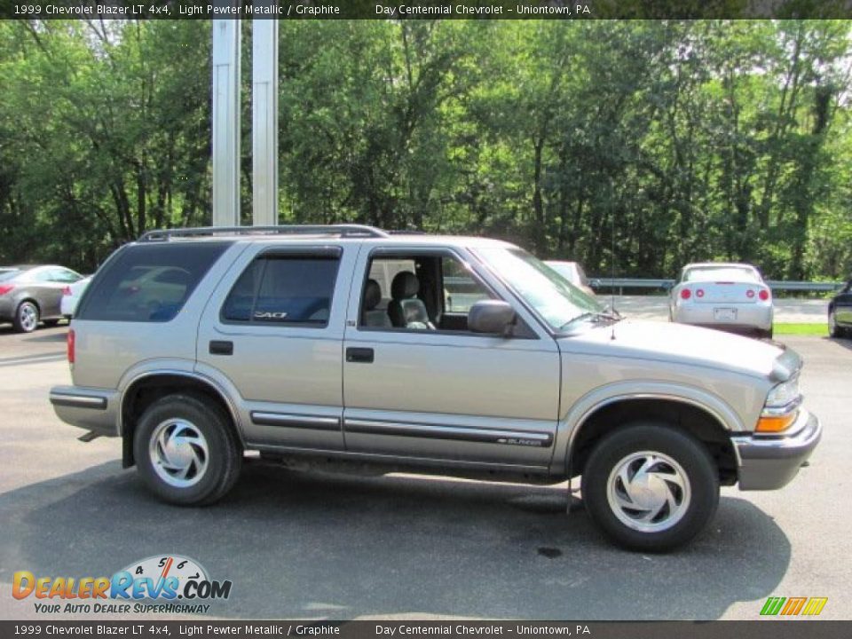 1999 Chevrolet Blazer LT 4x4 Light Pewter Metallic / Graphite Photo #4