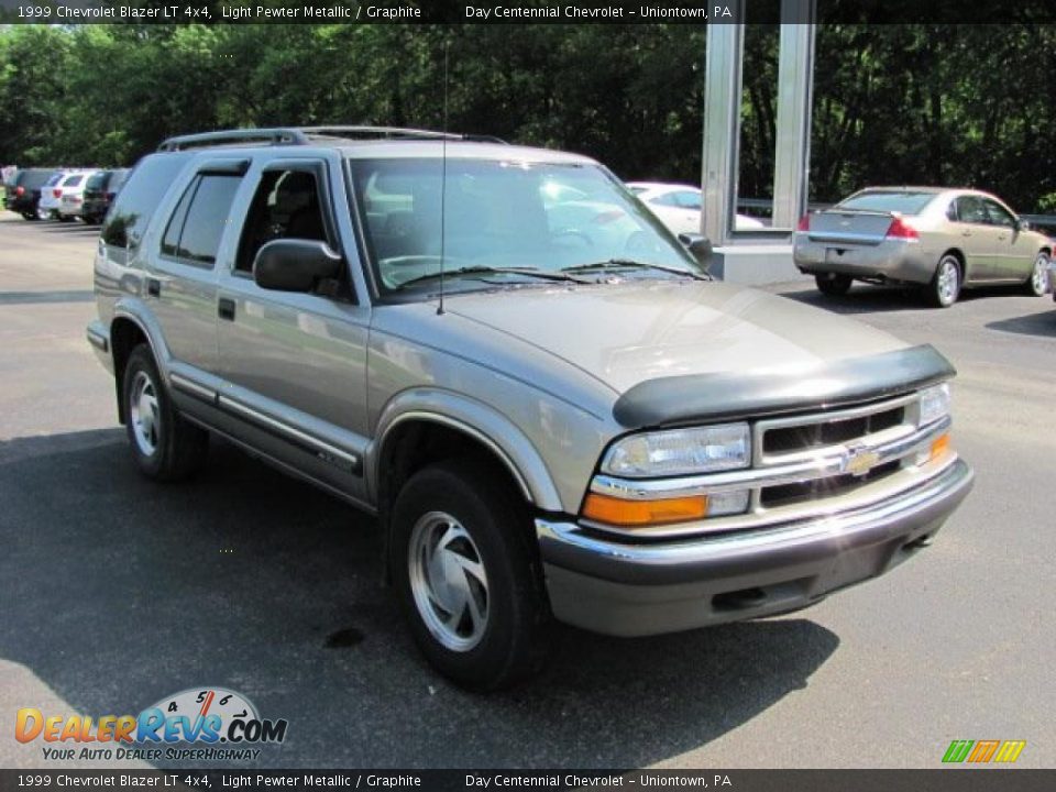 1999 Chevrolet Blazer LT 4x4 Light Pewter Metallic / Graphite Photo #5