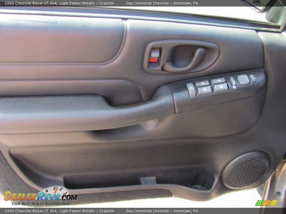 1999 Chevrolet Blazer LT 4x4 Light Pewter Metallic / Graphite Photo #10