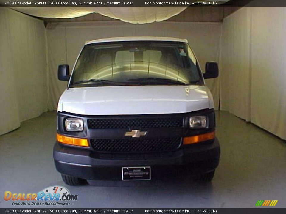 2009 Chevrolet Express 1500 Cargo Van Summit White / Medium Pewter Photo #2