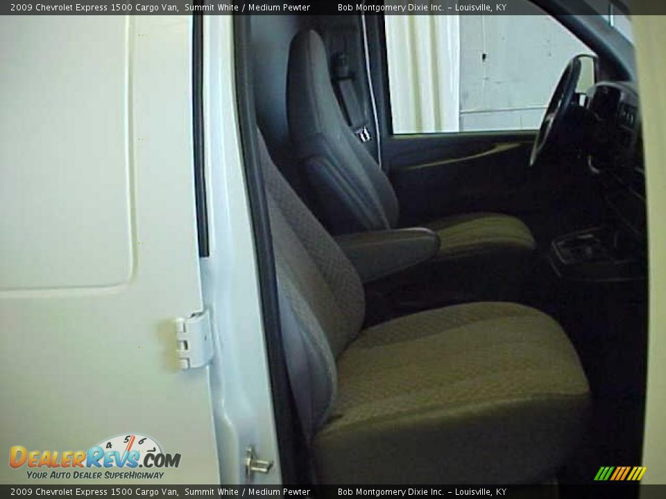 2009 Chevrolet Express 1500 Cargo Van Summit White / Medium Pewter Photo #9