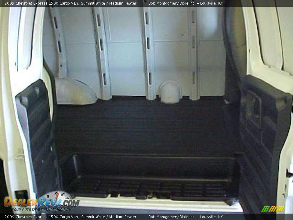 2009 Chevrolet Express 1500 Cargo Van Summit White / Medium Pewter Photo #11