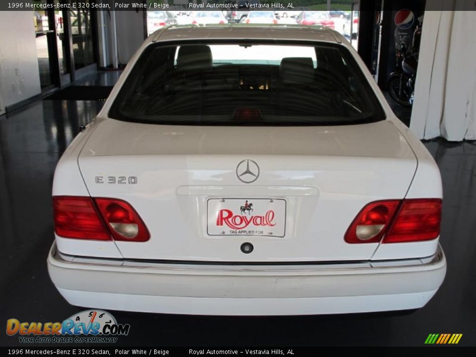 1996 Mercedes-Benz E 320 Sedan Polar White / Beige Photo #5