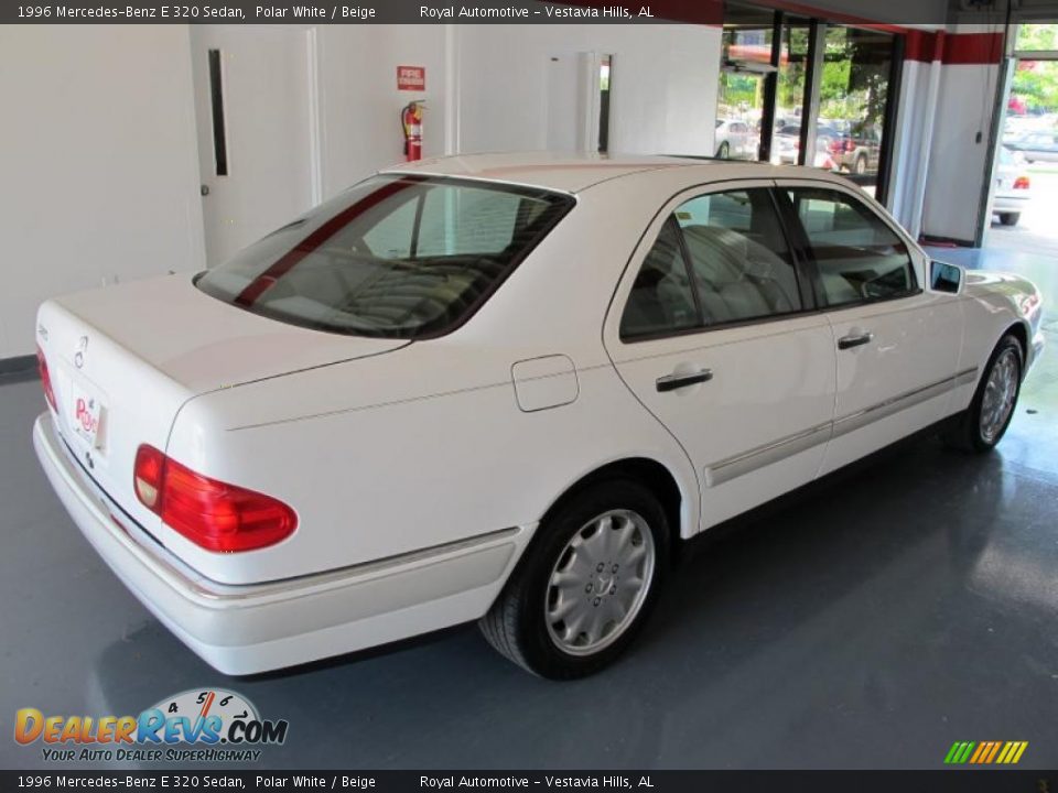 1996 Mercedes-Benz E 320 Sedan Polar White / Beige Photo #6
