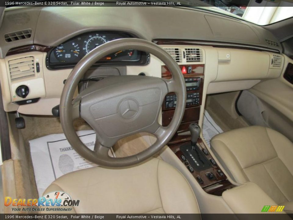 1996 Mercedes-Benz E 320 Sedan Polar White / Beige Photo #12