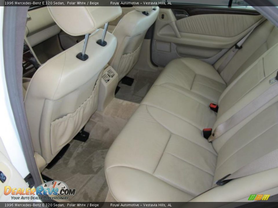 1996 Mercedes-Benz E 320 Sedan Polar White / Beige Photo #20