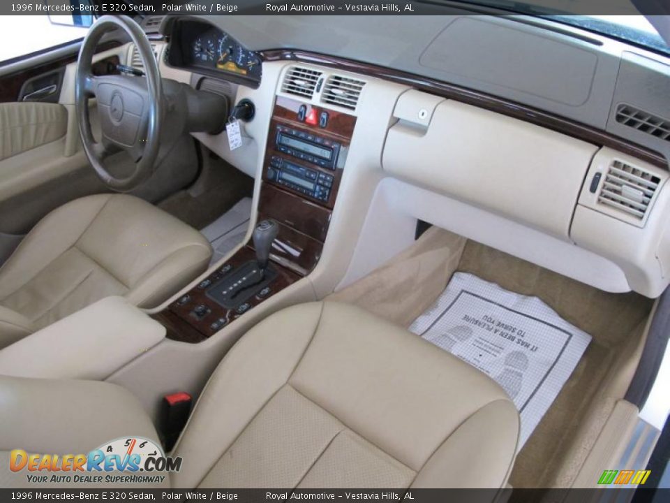 1996 Mercedes-Benz E 320 Sedan Polar White / Beige Photo #27