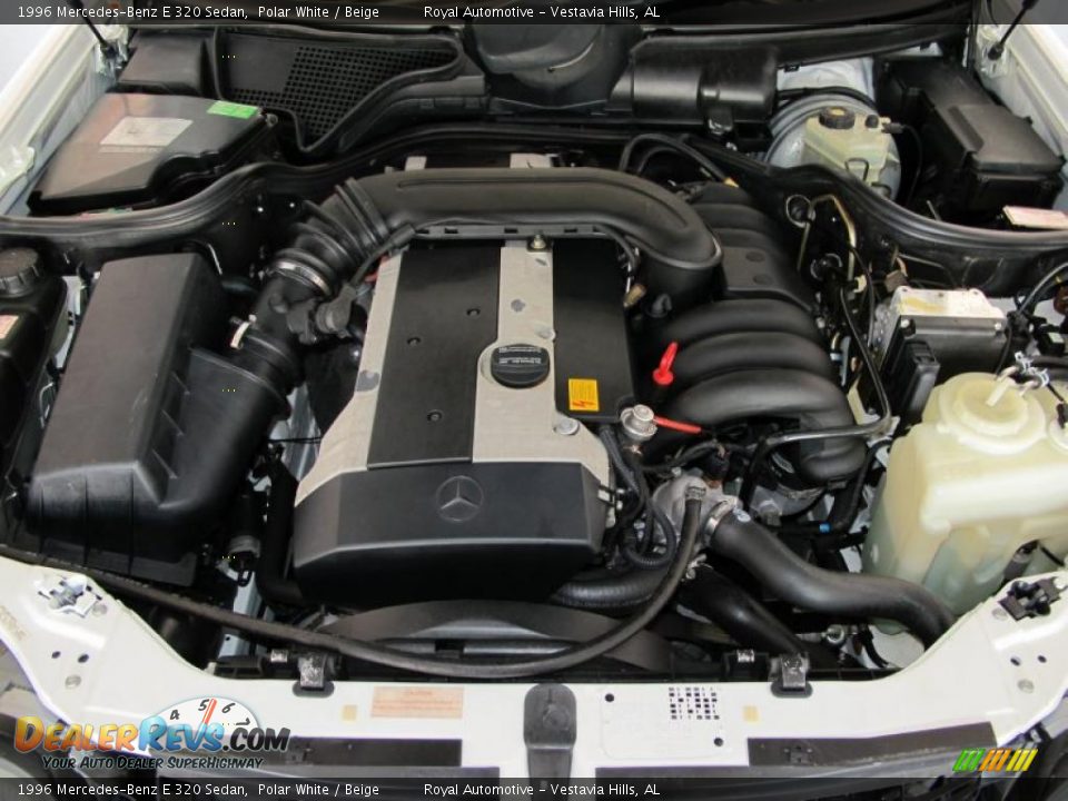 1996 Mercedes-Benz E 320 Sedan Polar White / Beige Photo #29