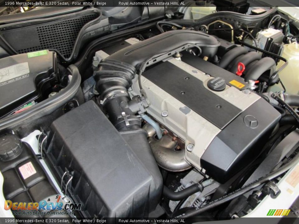 1996 Mercedes-Benz E 320 Sedan Polar White / Beige Photo #30
