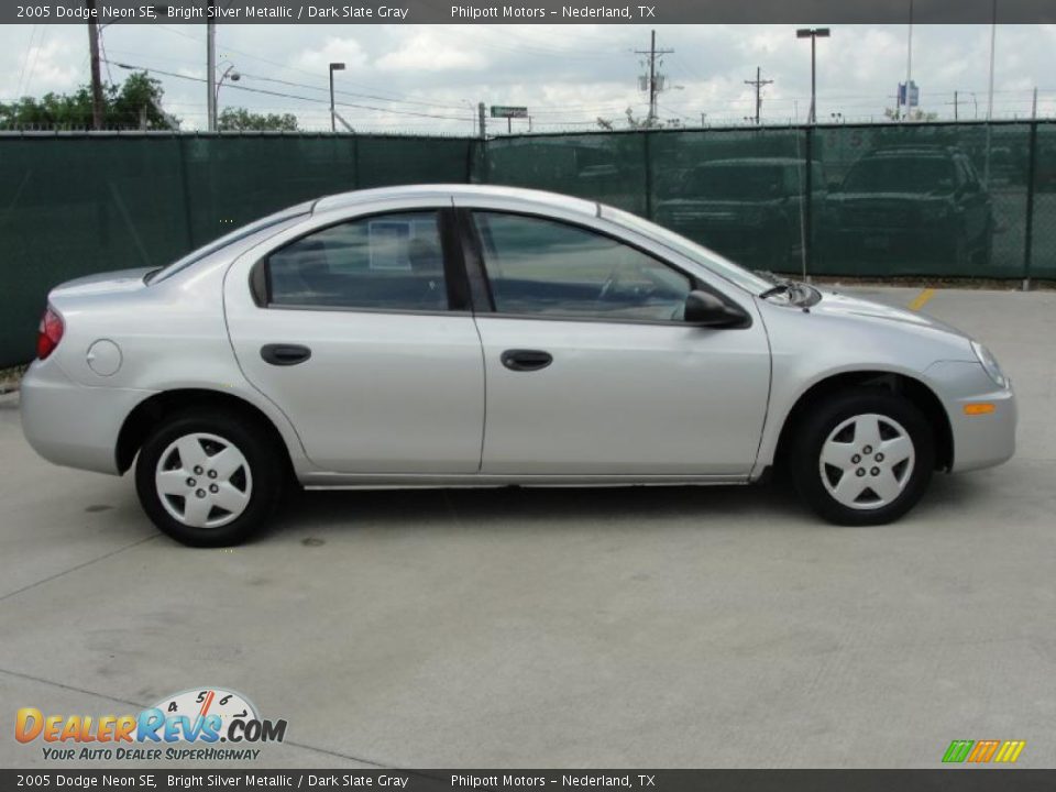 2005 Dodge Neon SE Bright Silver Metallic / Dark Slate Gray Photo #2